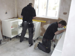kitchen fitting services london